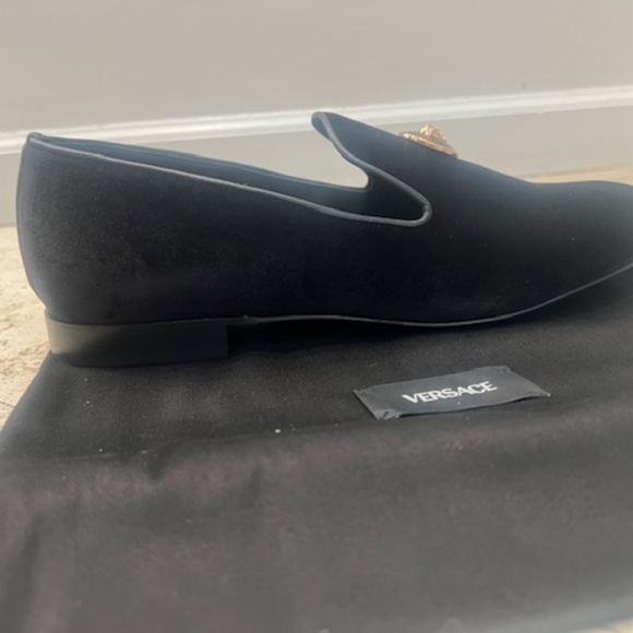 New in Box - Men\'s Versace Velvet Dress Shoes - Size 11.5 (EU 45) main image 8